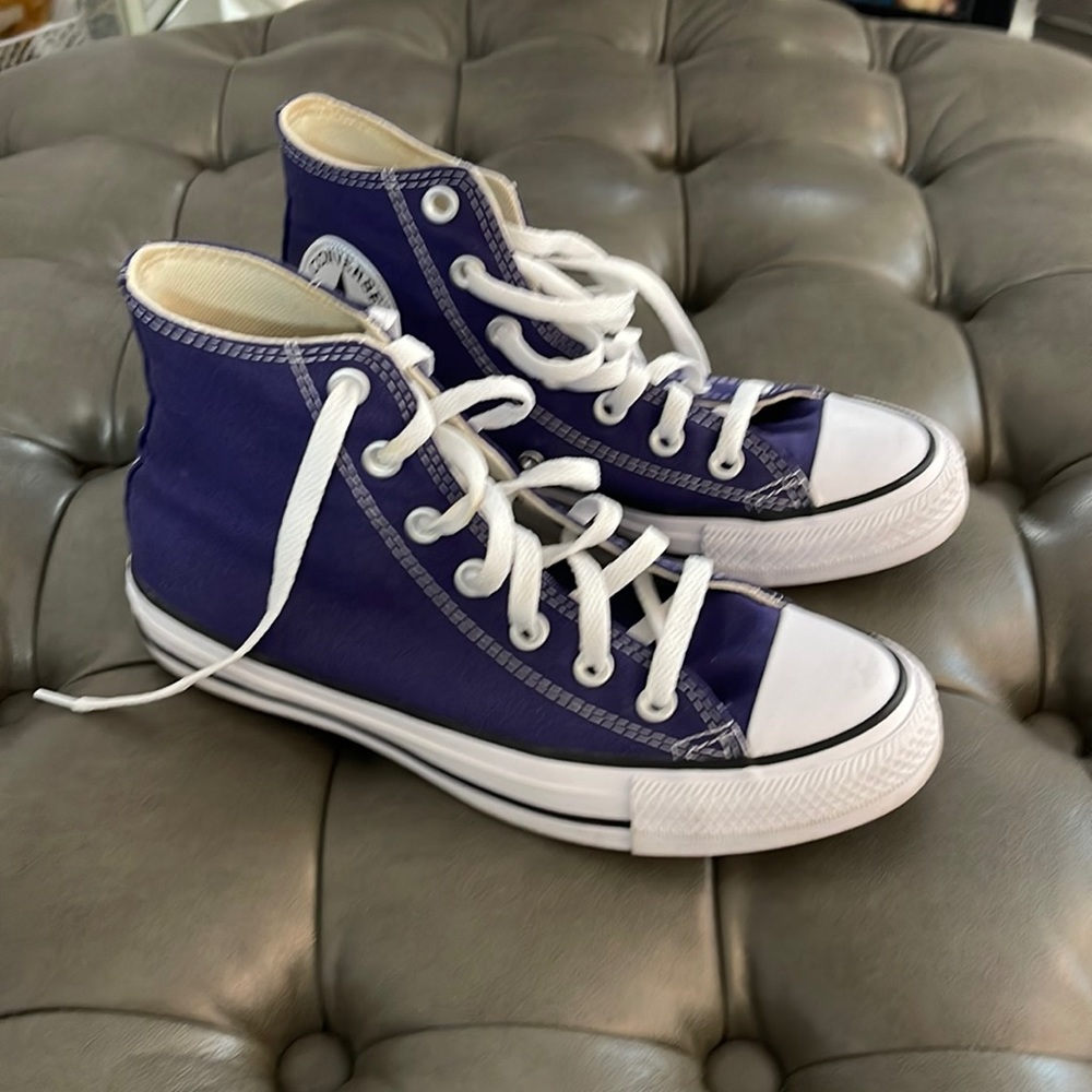 GUC Deep purple converse